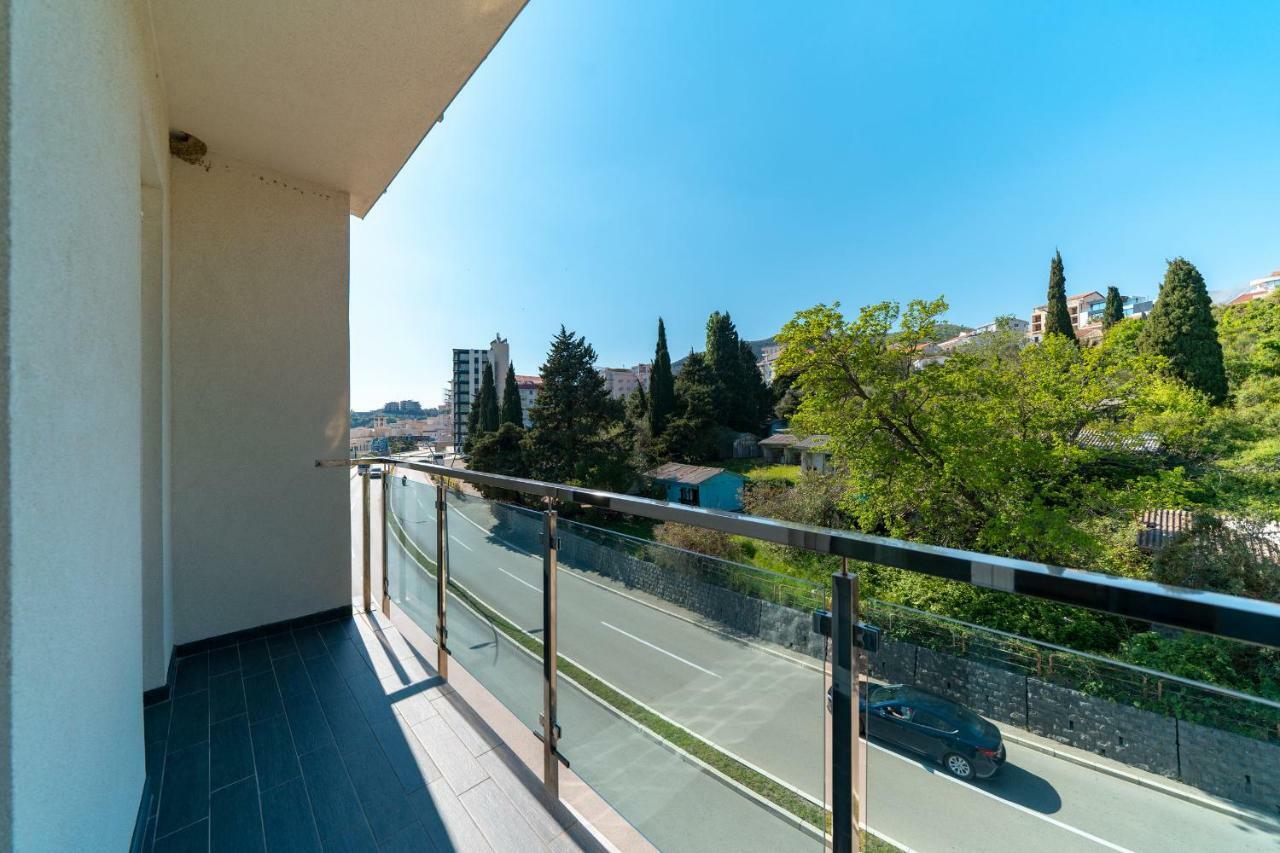 Apartments Crystall Budva Exterior photo
