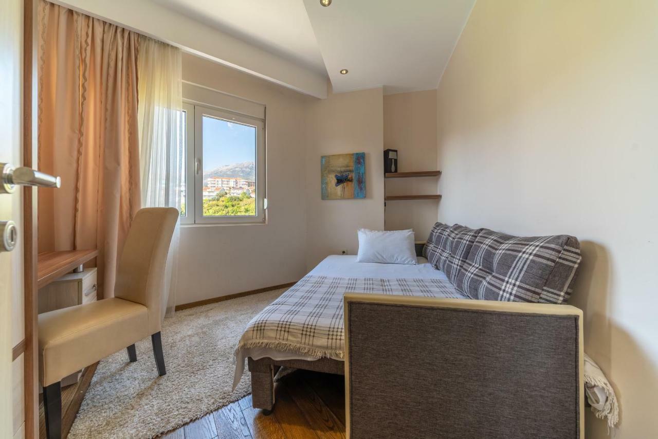 Apartments Crystall Budva Exterior photo